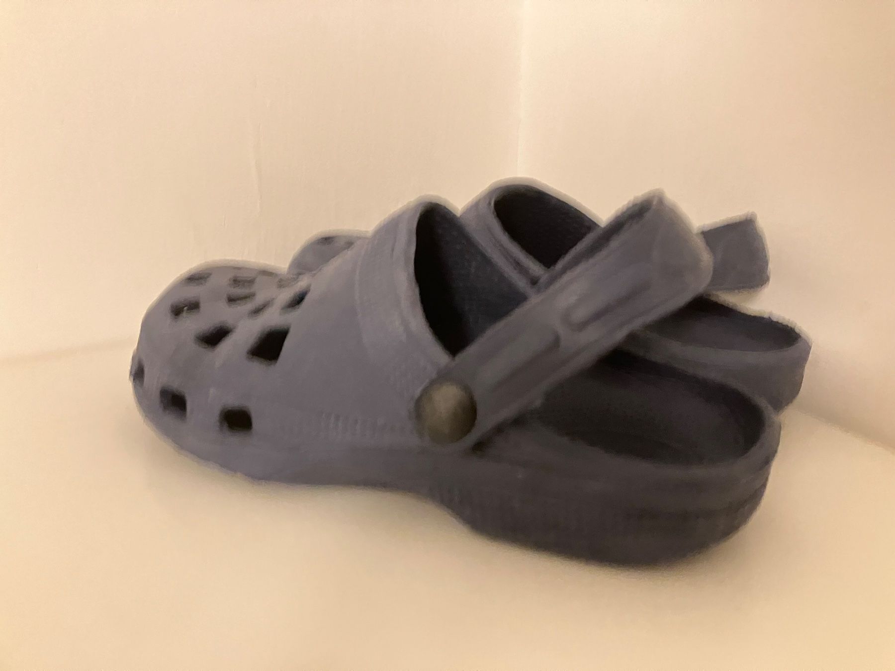 Crocs Scarpe da uomo: Crocs, Grösse EUR 34 – Usato da Wettingen venduto da Chnoelleli 1