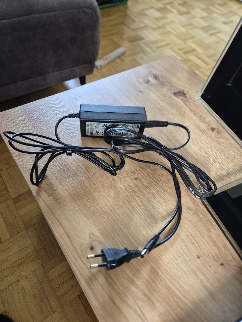 Televisori: Thomson TV 26 Zoll – Usato da Eptingen venduto da sve_h6py 4