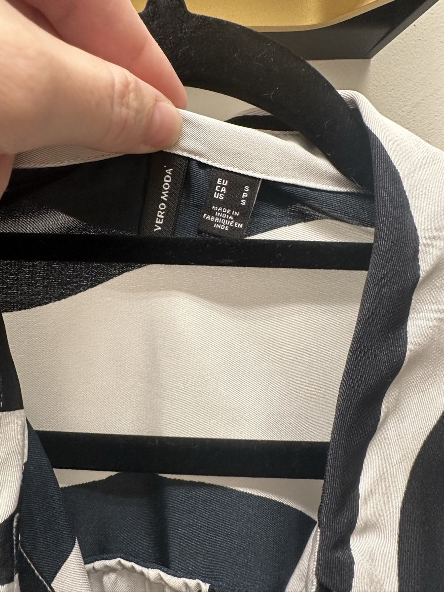 Camicette: Vera Moda Hemd – Usato da Sevelen venduto da Stopglobal. 3