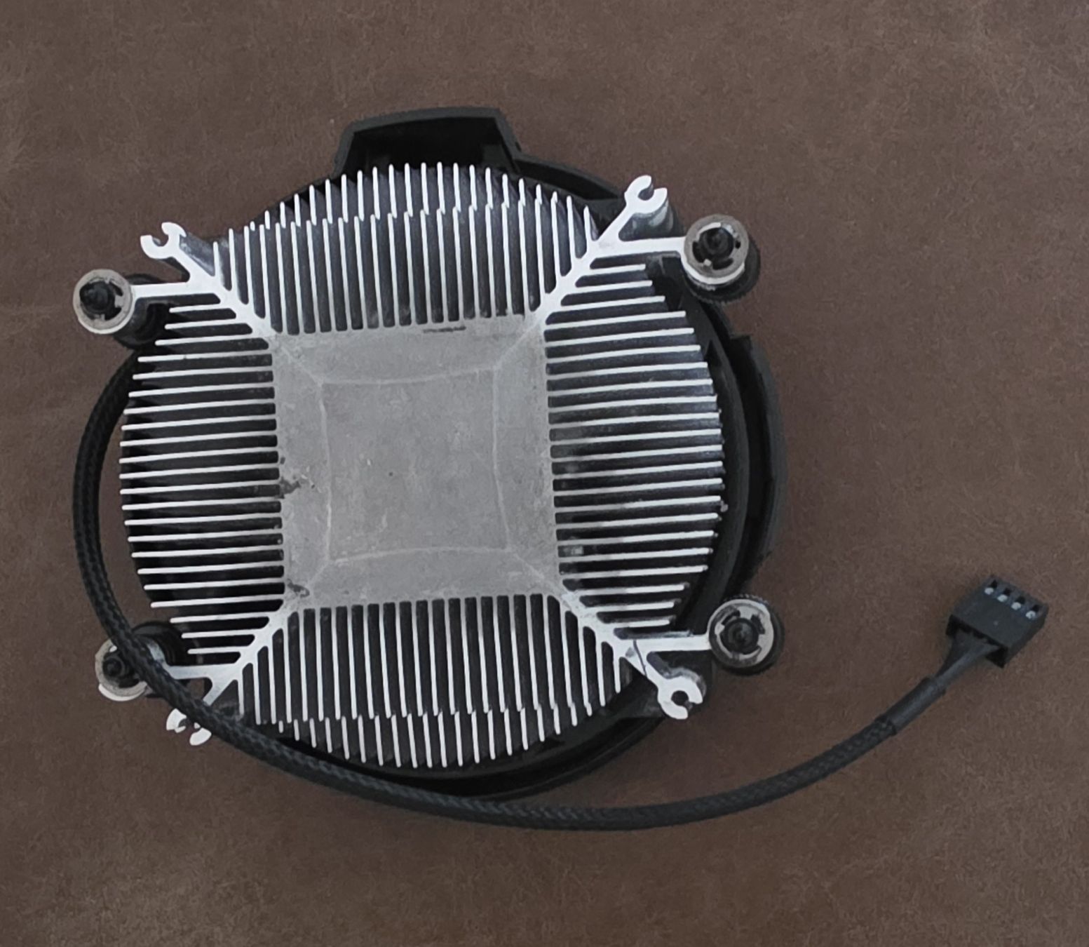 Amd Ventilateurs: AMD Boxed CPU Kühler - Standard Kühlern – D'occasion à Niederuzwil par 262305 1