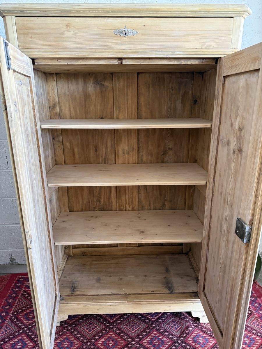 Armadi: Ancienne armoire décapée – Usato da cheyres venduto da Bigbig00 3