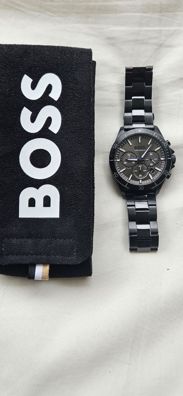 Hugo Boss Orologi: Hugo Boss Chronograph – Nuovo (secondo la descrizione) da Schönenwerd venduto da mir_22gf