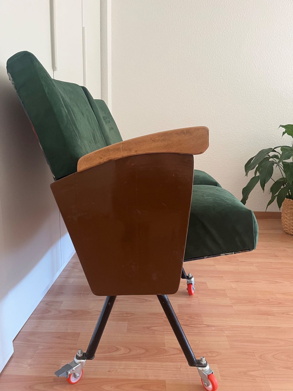 Sessel: Kinosessel Vintage - Italienische Handarbeit – Gebraucht aus Zollikerberg von thebrain33 4