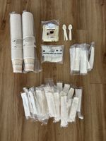 Trinkbecher aus Pappe und Kunststoff, sowie Plastikbesteck