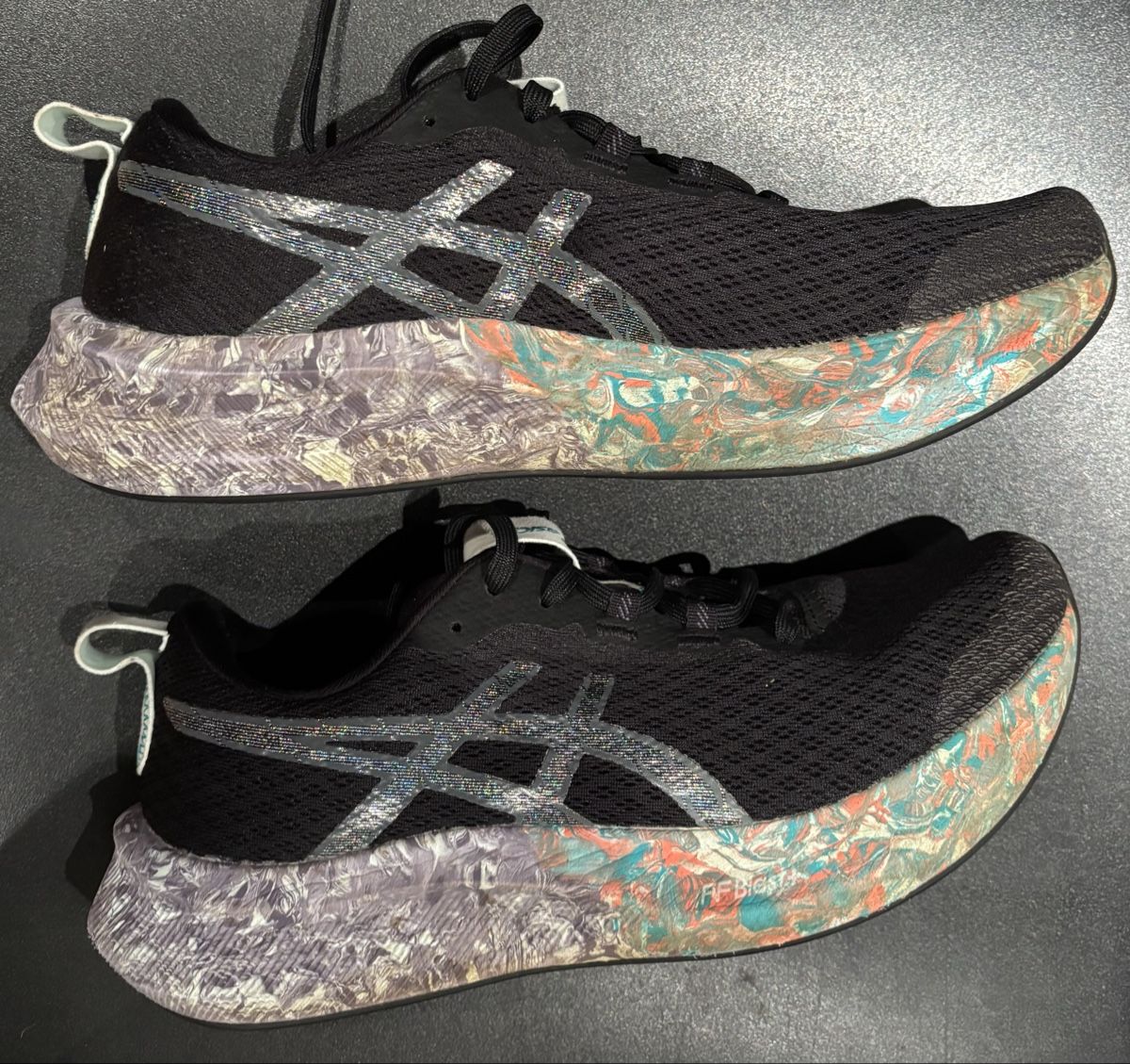 Asics Scarpe da uomo: Asics Noosa Tri 16 / Taille : 42 – Usato da Dübendorf venduto da gui_6svt