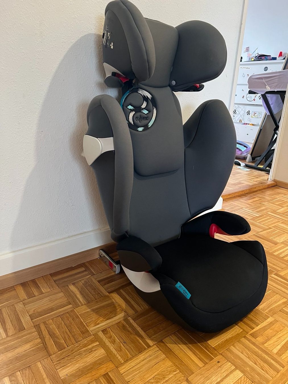 Cybex Auto-Kindersitze: CYBEX Solution Q2-Fix Plus ISOFIX,15-36 kg, très peu utilisé – Gebraucht aus LAUSANNE von christopher14 1