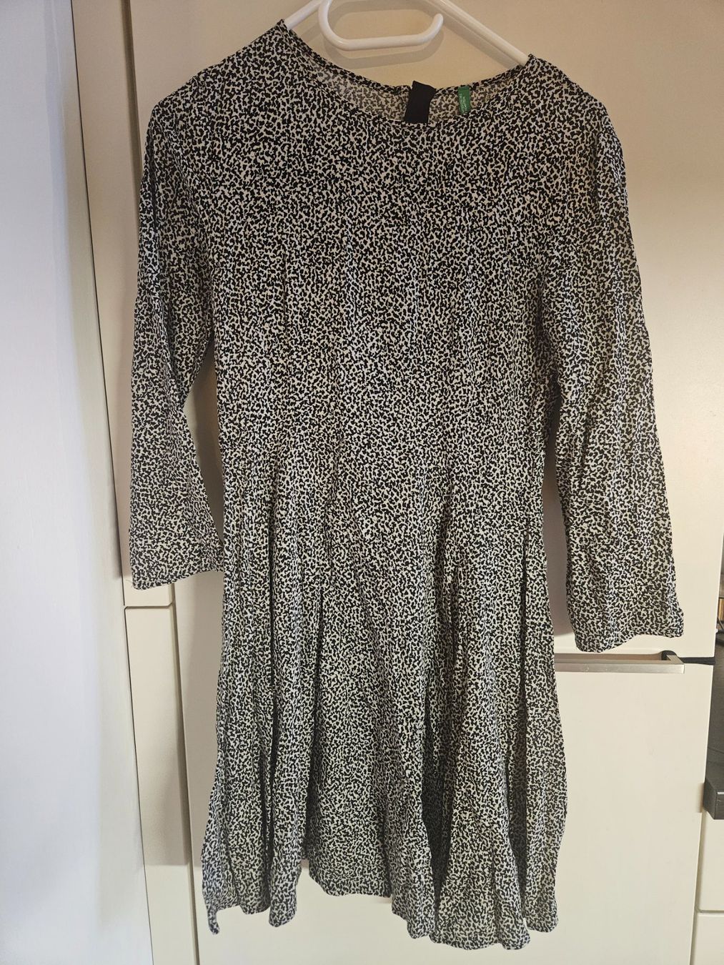 Benetton Vestiti: Benetton Kleid schwarz Gr. S – Usato da Luzern venduto da Staenker