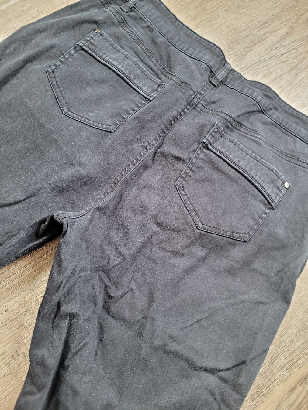 Hosen: Schöne schwarze Stoffhose Manor 42 – Gebraucht aus Niederbuchsiten von klengyel 4