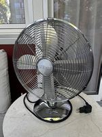 TRISTAR Tischventilator 58.6 dB, Durchmesser 30cm Silber