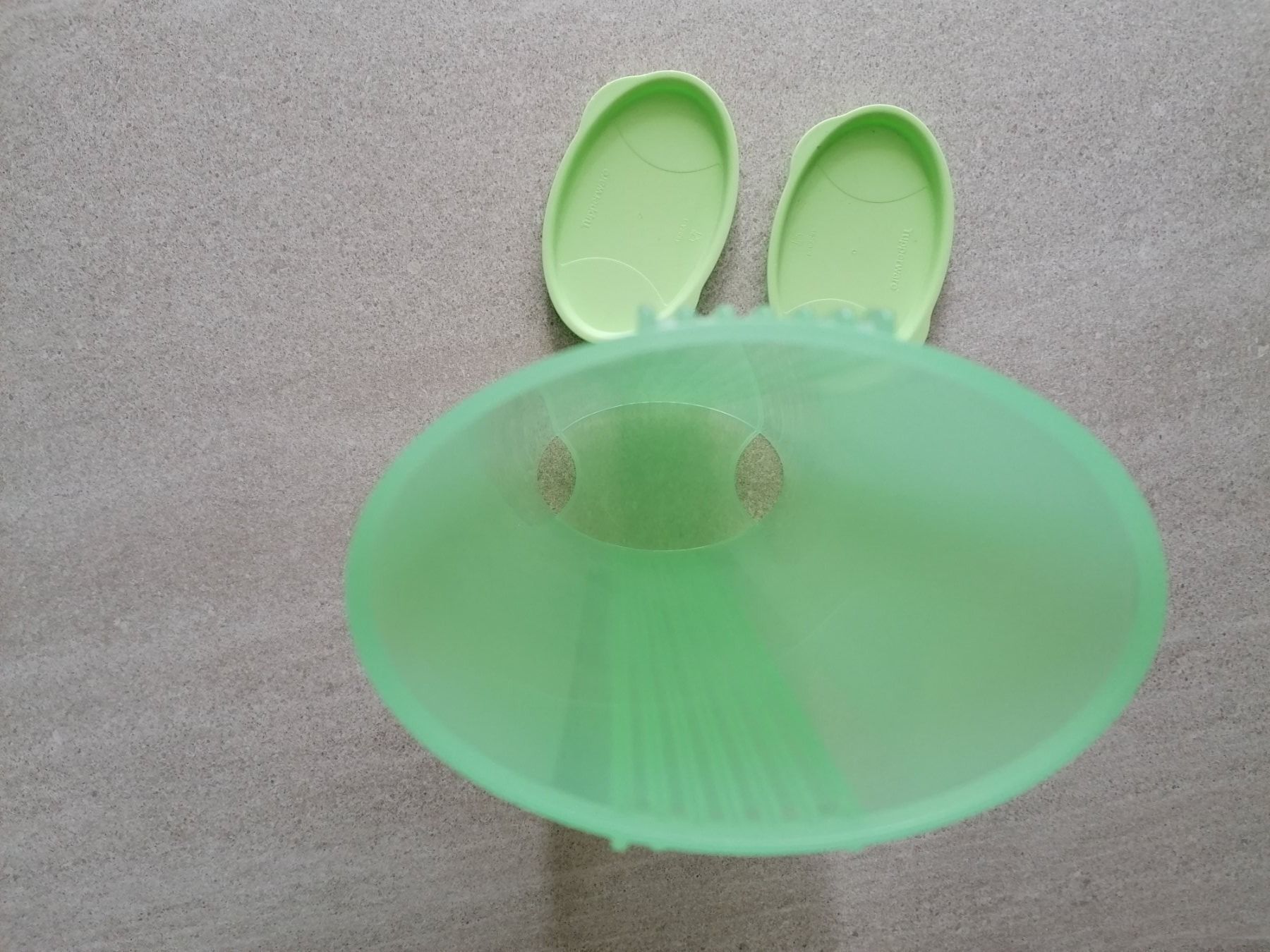 Tupperware Behälter & Ähnliches: Tupperware Spaghetti-Behälter – Gebraucht aus Neu St. Johann von Nalerama 2