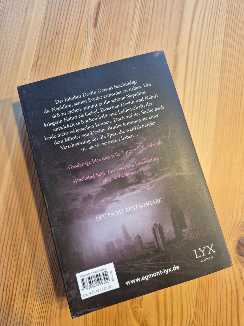 Libri: Atemlose Nacht - Lara Adrian – Usato da Domat/Ems venduto da ana_zd9d 1