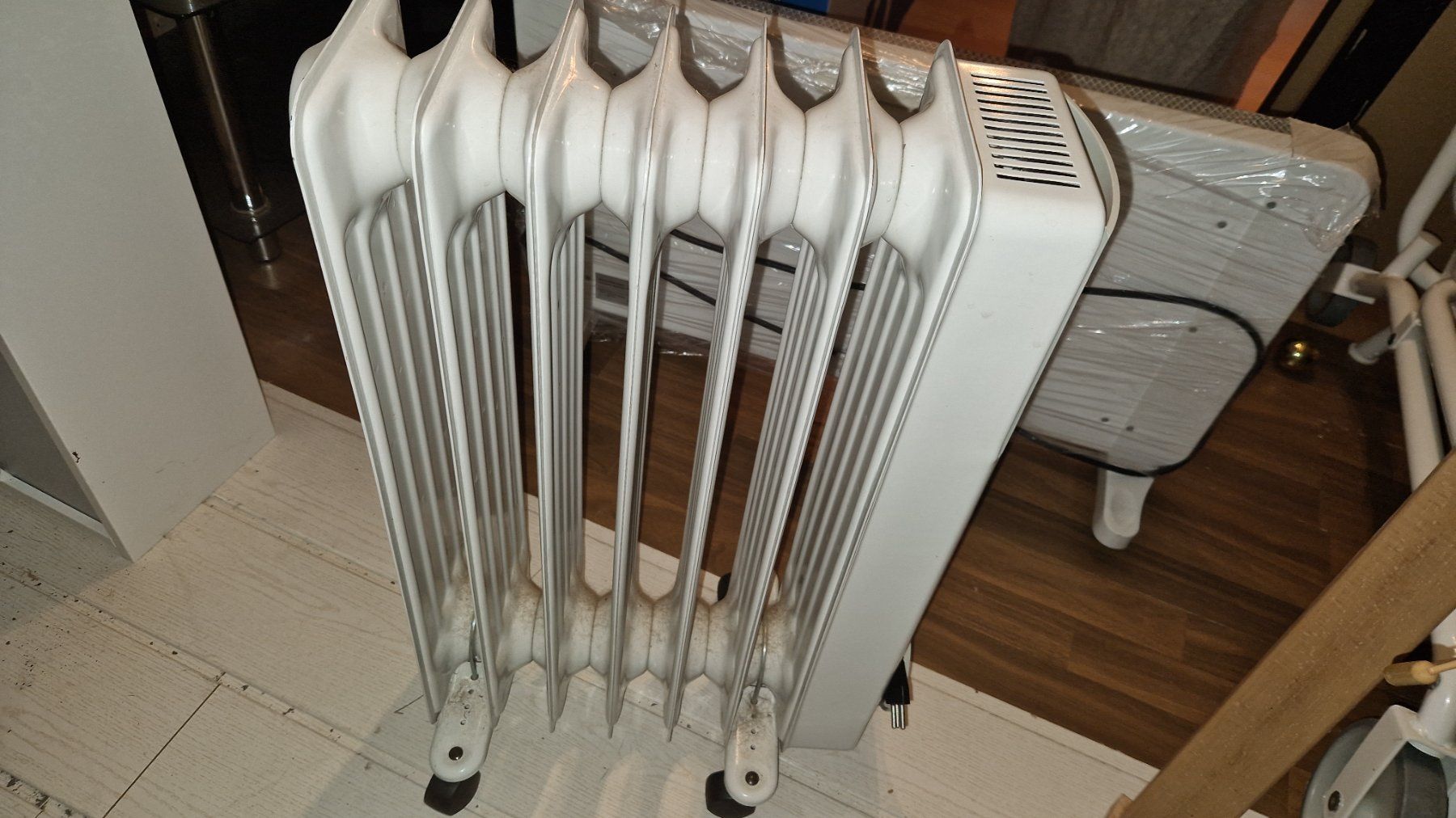 Ölradiator Fust Novamatic weiss, 7 Rippen (D'occasion) à Zürich pour ...
