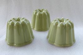 Rössler 3 grüne Pudding Form Höhe 6,5 cm -F88