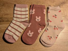 Süsse Mädchen Socken, Grösse 23-26, 3 Paar, Neu