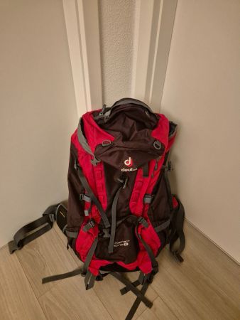 Deuter Aircontact 50+10 SL sac à dos trekking