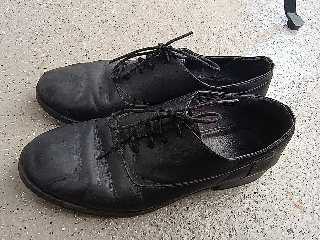 Camper Scarpe da donna: Schwarze Schuhe von Camper Grösse 39 – Usato da Zürich venduto da Melianea 1