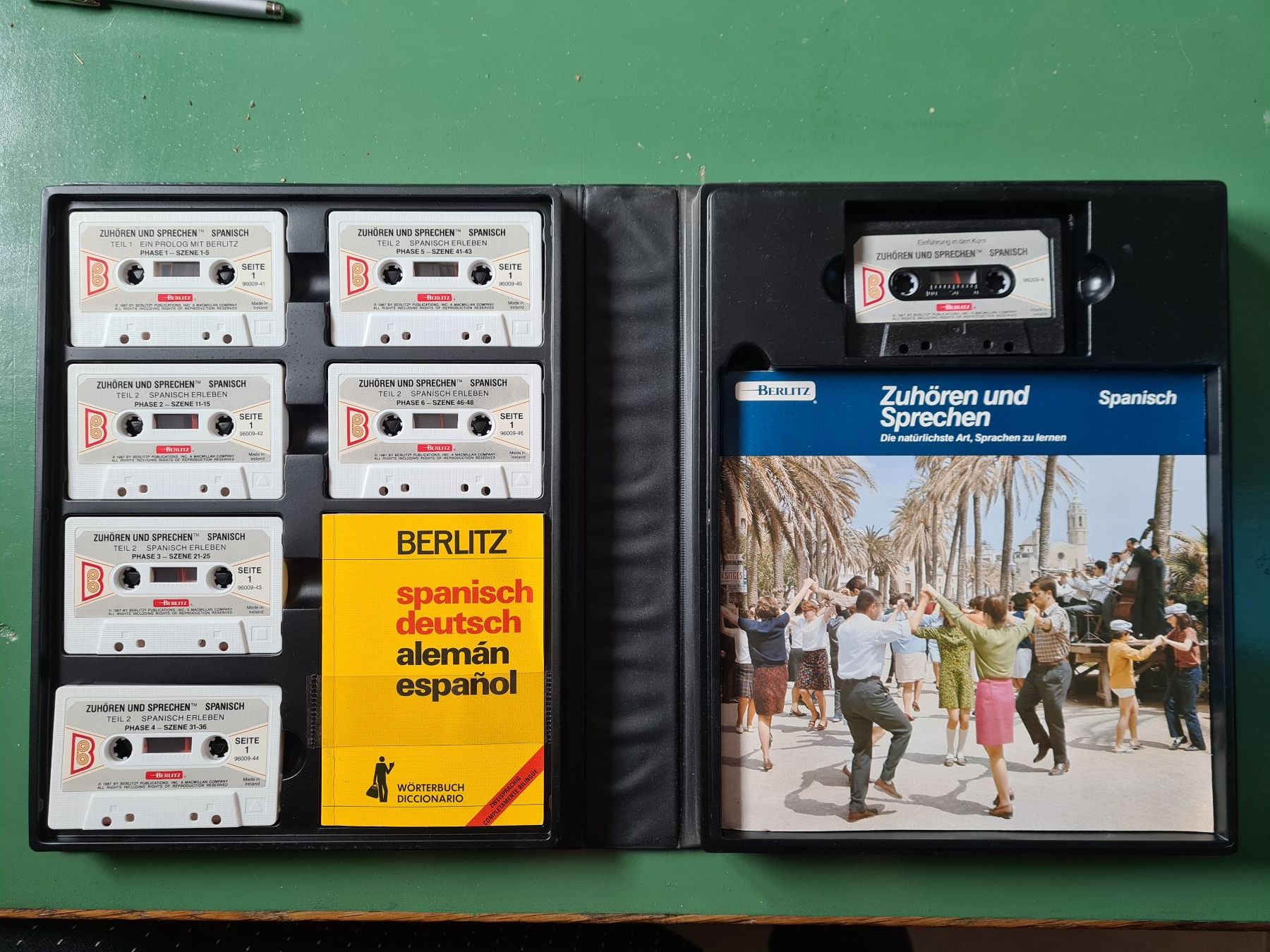 Musicassette: Berlitz Sprachkurs Spanisch mit Kassetten – Usato da Wangen an der Aare venduto da Beno11