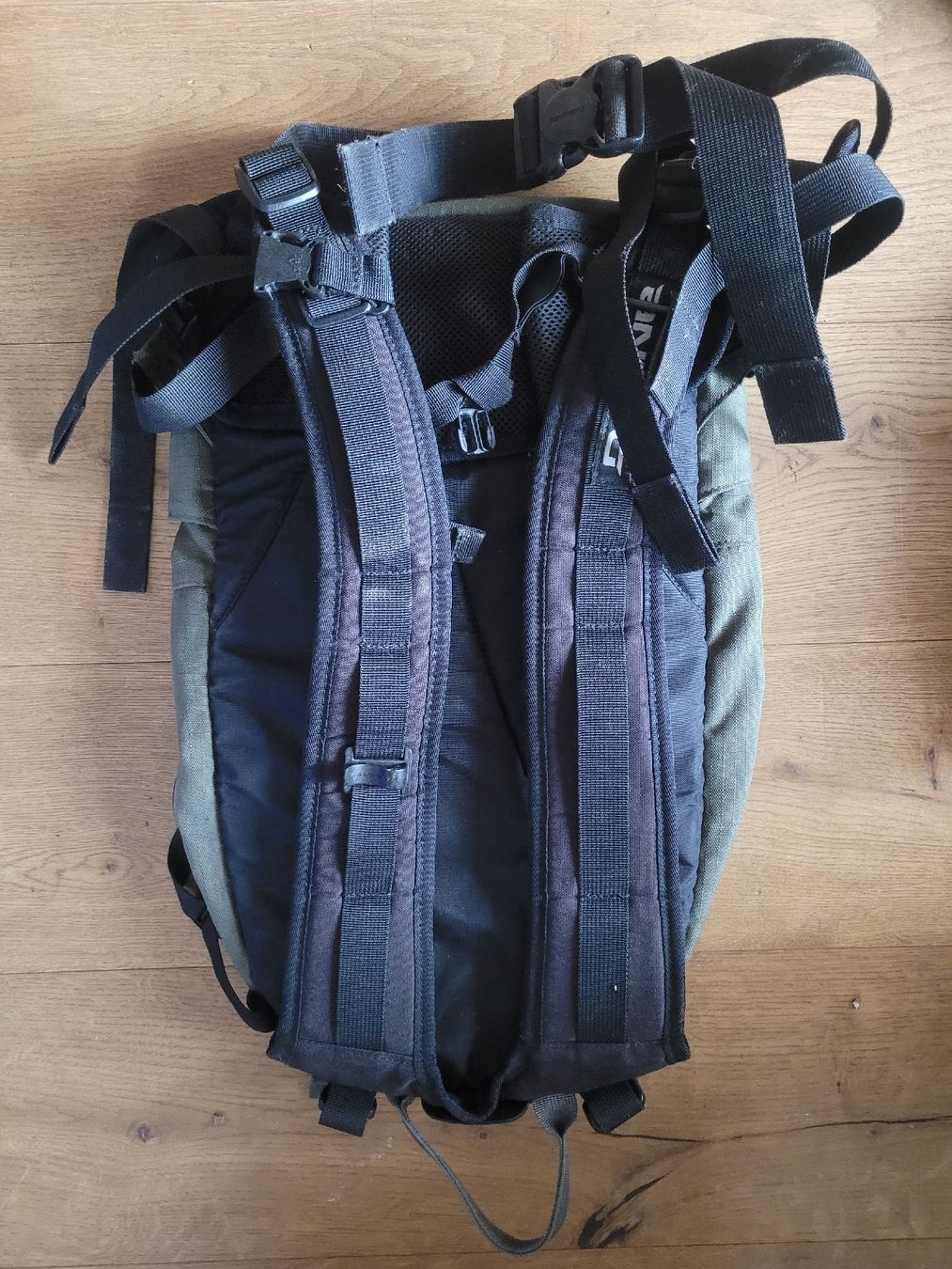 Dakine Zaini: Dakine Rucksack – Usato da St.stephan venduto da dag_240 1