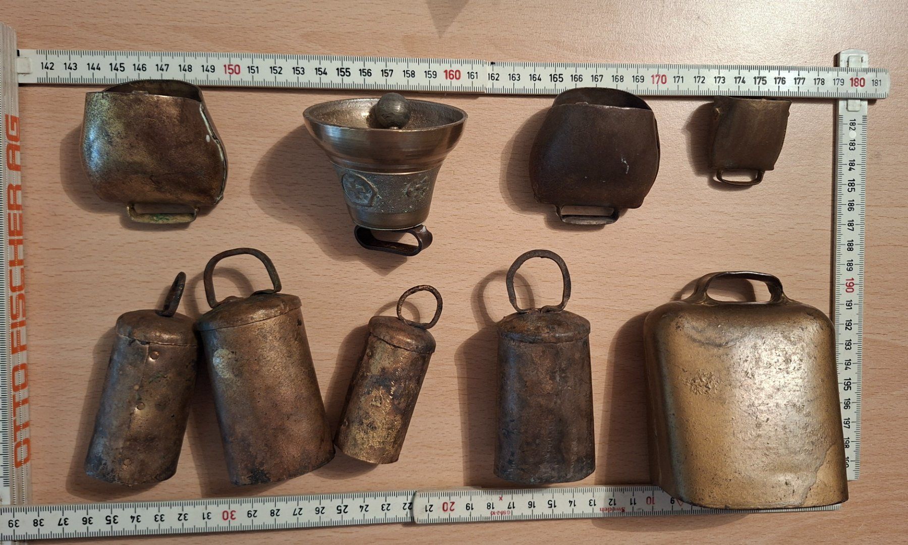 Glocken & Treicheln: 9 Antike Glocken & Treicheln – Gebraucht aus Adligenswil von RolandoA