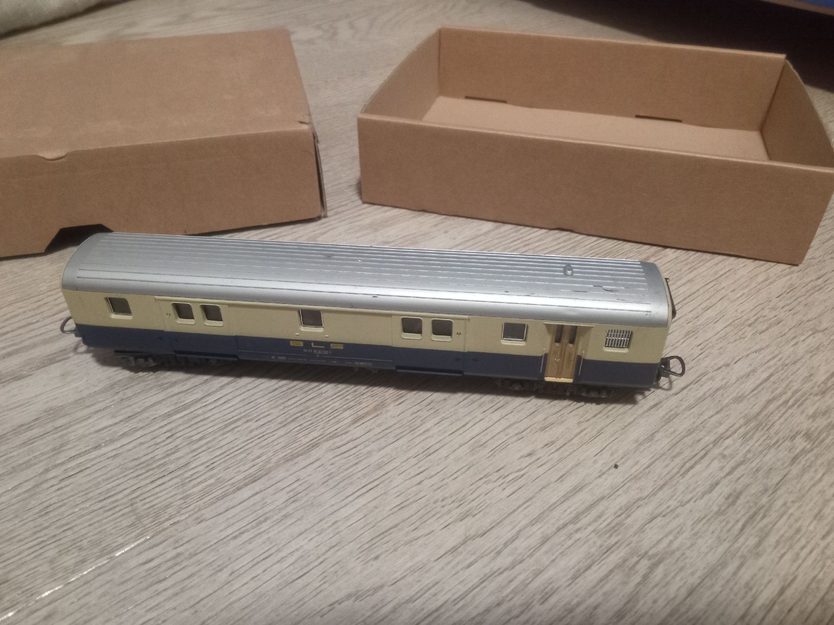 Lima Modelleisenbahnen: Fourgon bagages BLS - Lima – Gebraucht aus Sion von Stefan1938