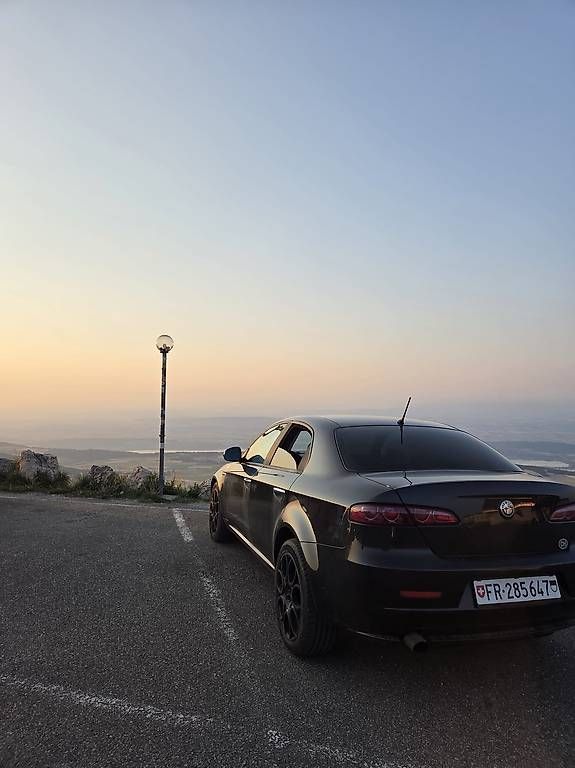 Alfa Romeo Autos: Alfa Roméo – D'occasion à Misery par caropett11 3