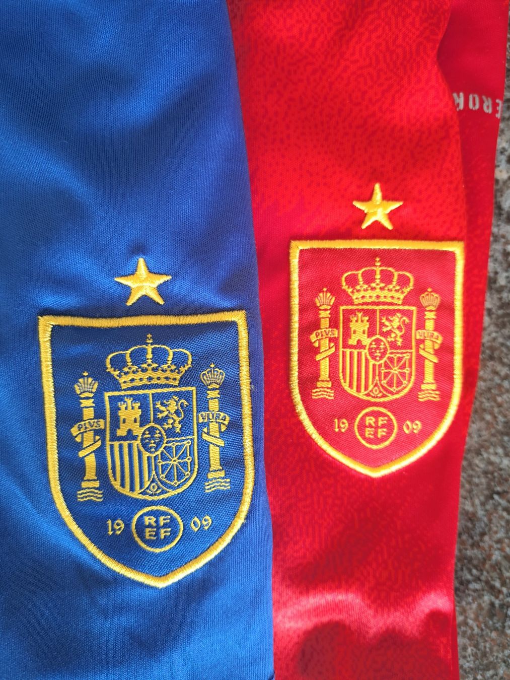 Scarpe, pantaloni & magliette da ginnastica: Fussballset Sommer 158 164 Spanien – Usato da bazenheid venduto da salerno007 3