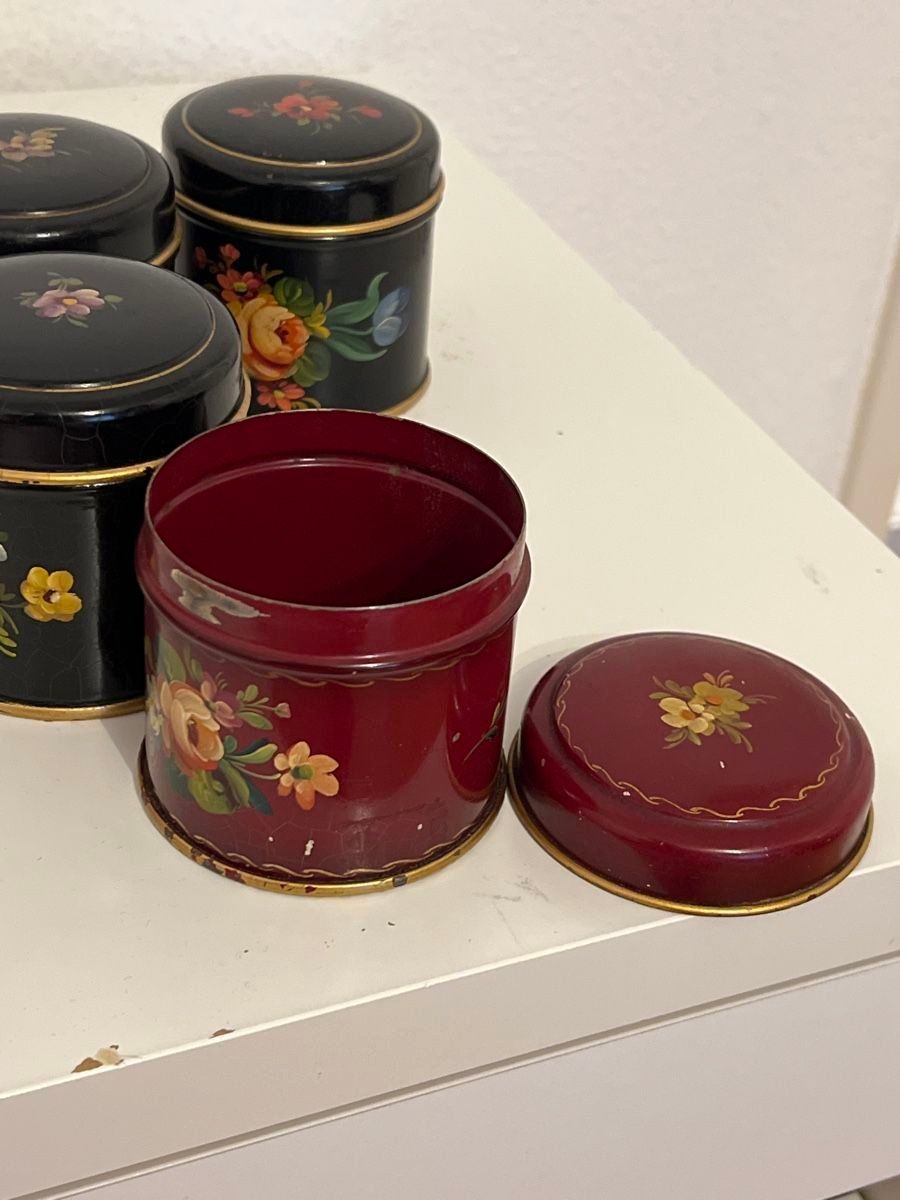 Alle Dekorationen: Dosen Set mit Blumenmuster 4 Stuck gebraucht – Gebraucht aus Meilen von inanilus93 1