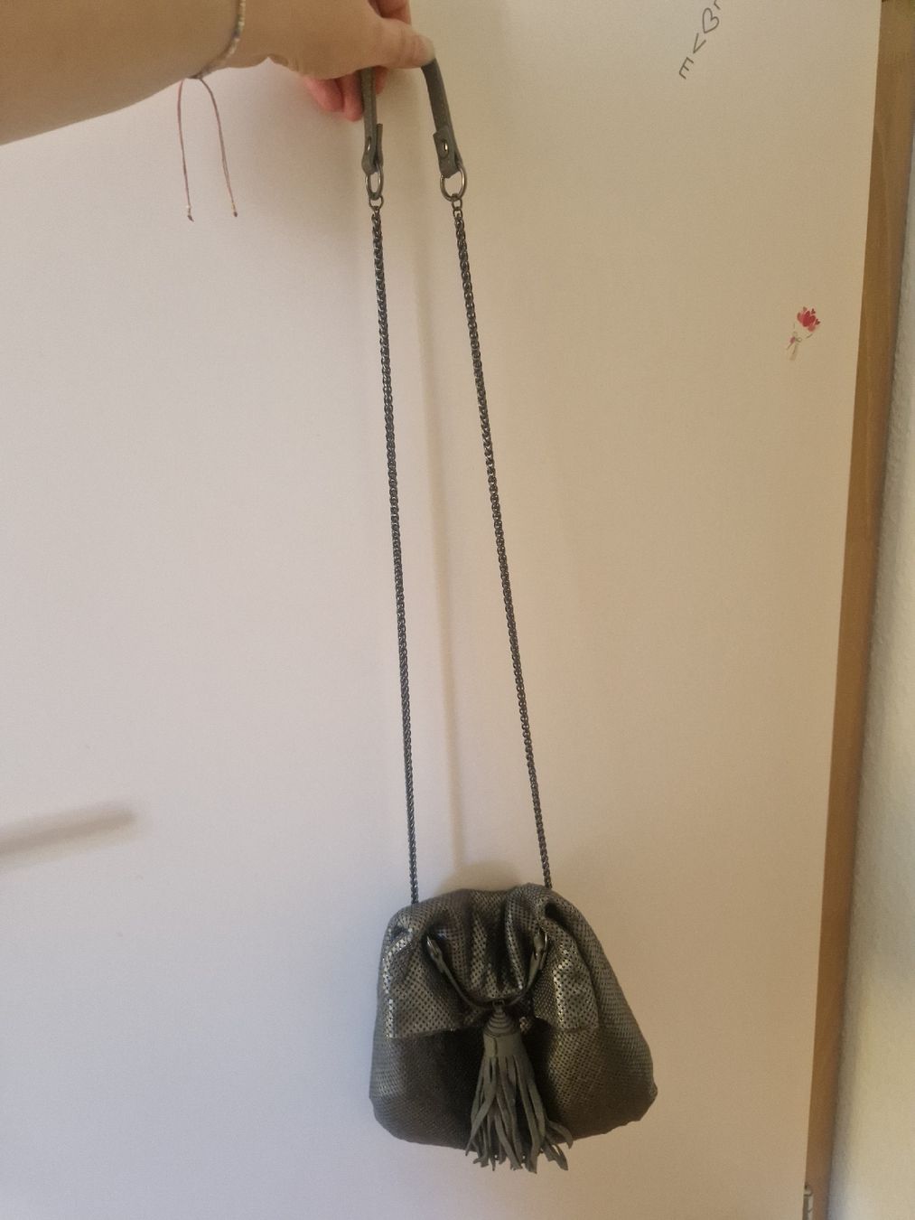 Borse da donna: Sac à main argenté avec franges – Nuovo (secondo la descrizione) da Lausanne venduto da nay_km7s 2