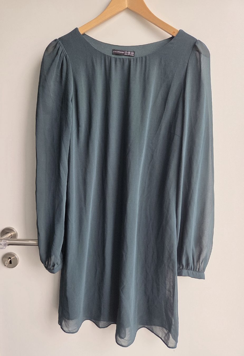Vestiti: Schlichtes Kleid Gr. 34 – Usato da Kriens venduto da ..stx..