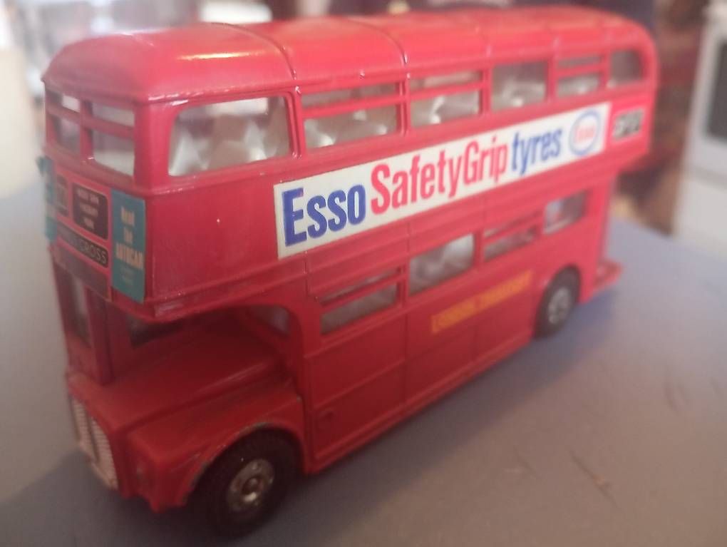 Modellini d'auto: London Bus Esso – Usato da Basel venduto da Petergunn