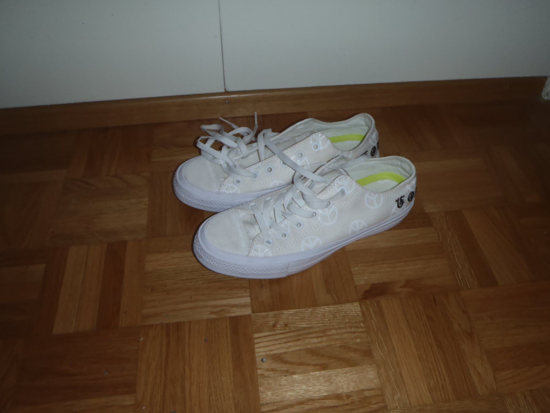 Converse Herrenschuhe: Coole Converse Chucks Gr. 41 Frühlingssneaker Schuhe – Gebraucht aus Horgen von Amanda30