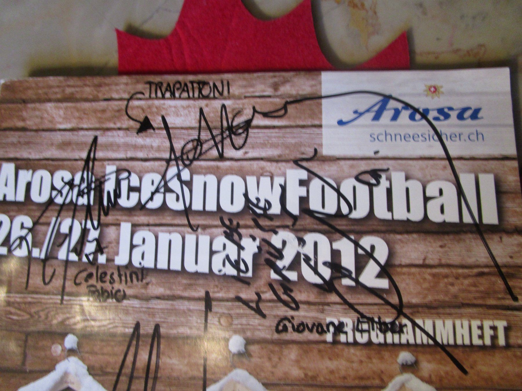 Autografi: AROSA EIS-SNOW FUSSBALL PROGRAMM-HEFT MIT RAREN AUTOGRAMMEN – Usato da GUTENSWIL venduto da Alpina6 1