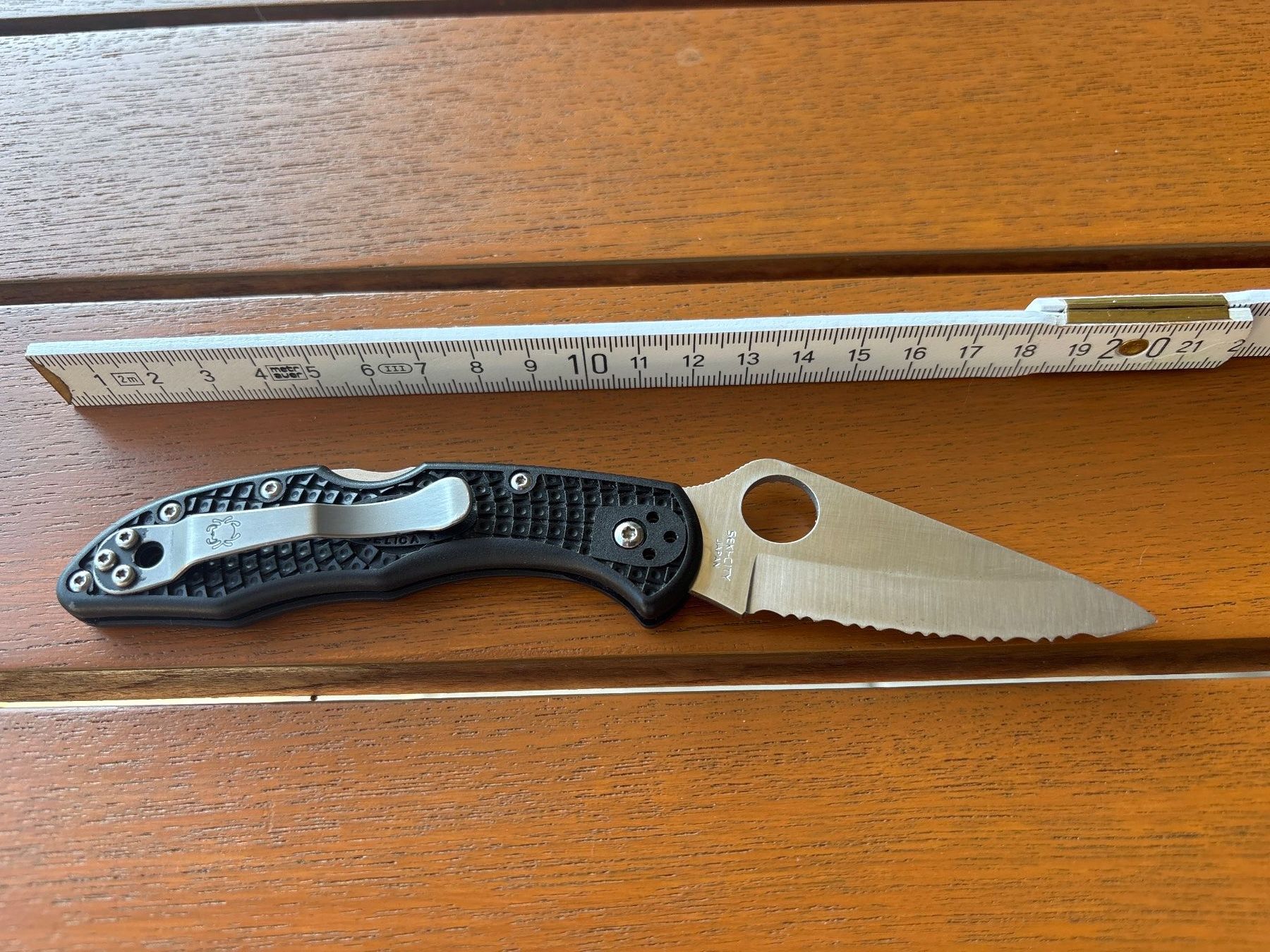 Spyderco Accessori: Spyderco Delica 4 Wellenschliff – Usato da Rheinfelden venduto da dhen 1
