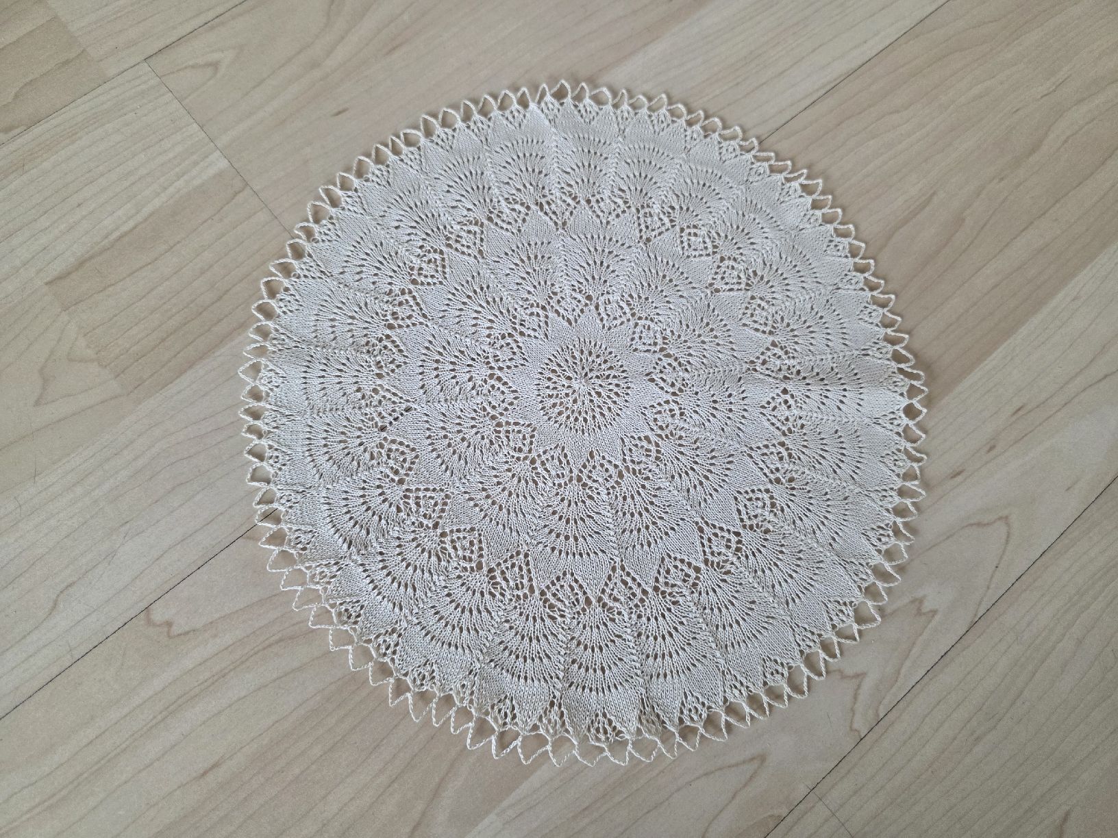 Sottobicchieri: Gehäkelte Deckchen, 5 Stk, Handarbeit, Vintage Stil – Usato da Suhr venduto da andreas_2008 1