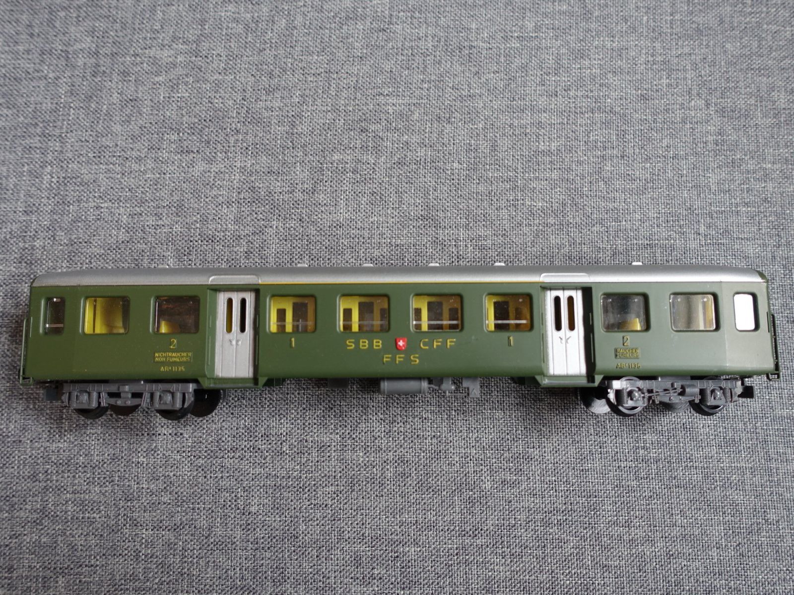 Kleinbahn Modelleisenbahnen: KLEINBAHN No. 380 SBB Schnellzugwagen AB4 – Gebraucht aus Wallbach von Sarrows