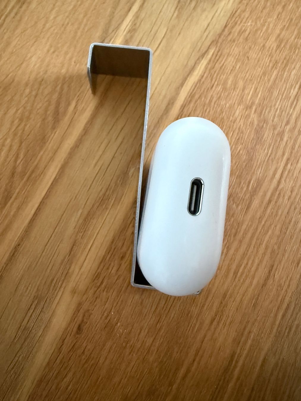 Apple Cuffie: APPLE AirPods 4 Charging Case – Usato da Lausanne venduto da Nine1982 8