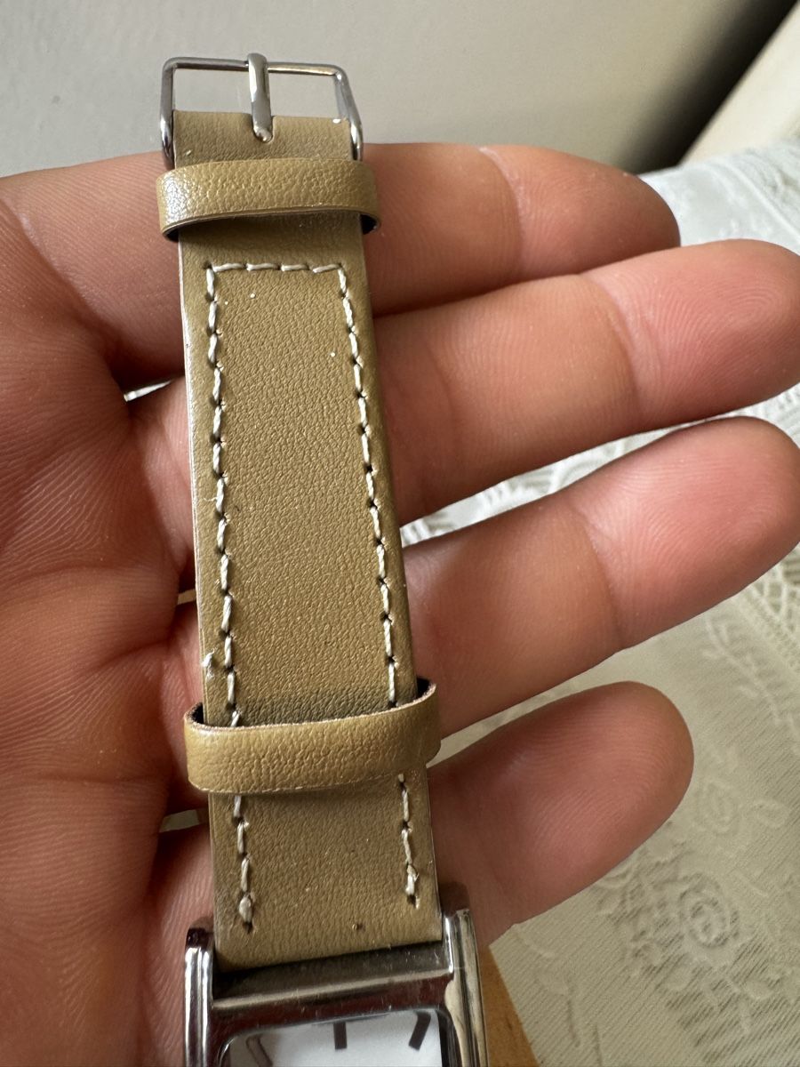 Uhren: Quartz Rectangular Wristwatch Silver  – Gebraucht aus Gerlafingen von naj_vj8s 5