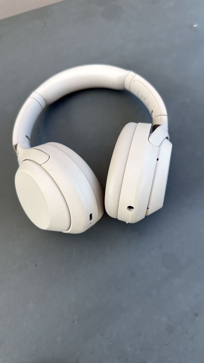 Sony Cuffie: Écouteurs Sony réducteurs de bruit  – Usato da Lausanne 26 venduto da lily_nala