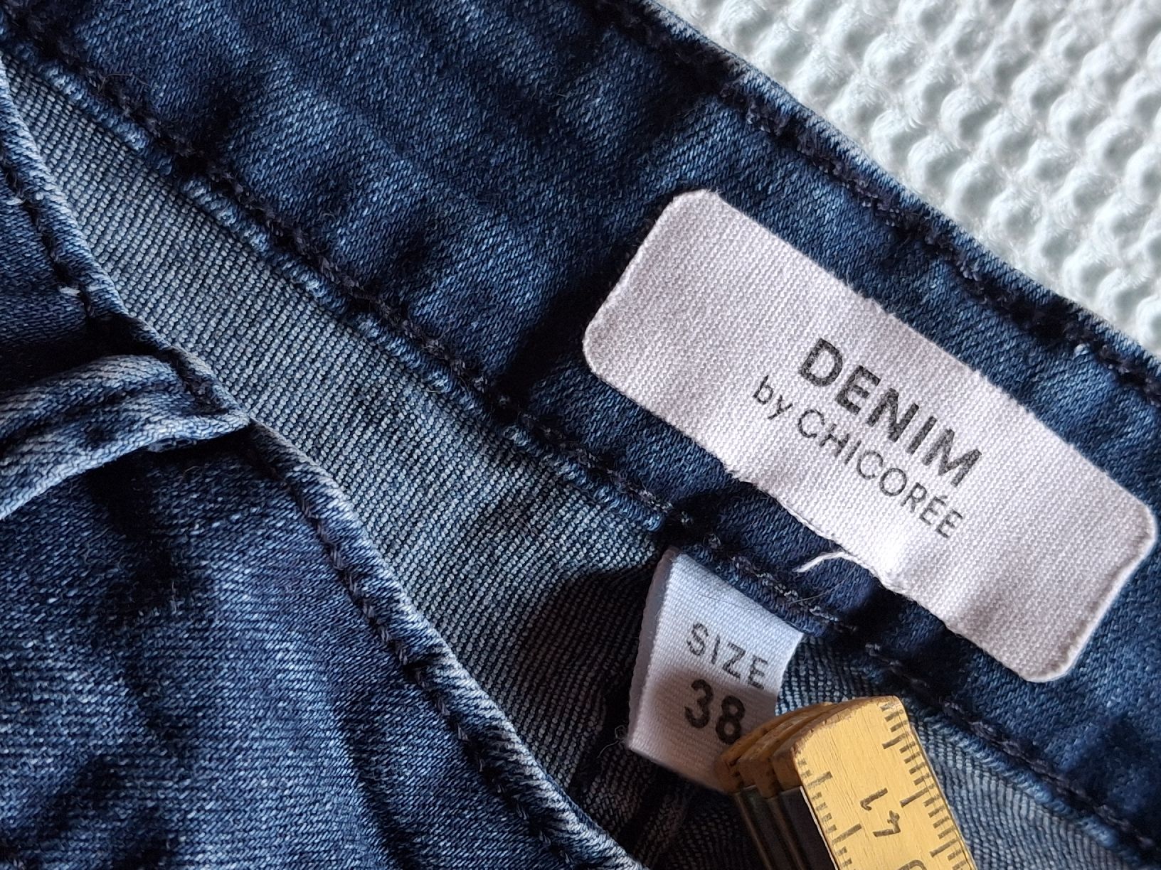 Jeans: Pantalon jeans bleu taille 38 marque Chicorée  – D'occasion à Villiers par san_jn5w 4