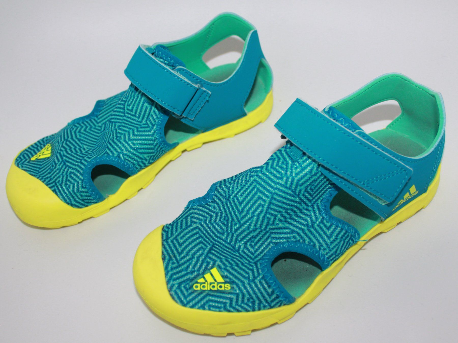 Adidas Scarpe per ragazzi: Sandales Adidas t. 34 – Usato da Peseux venduto da Gilloss