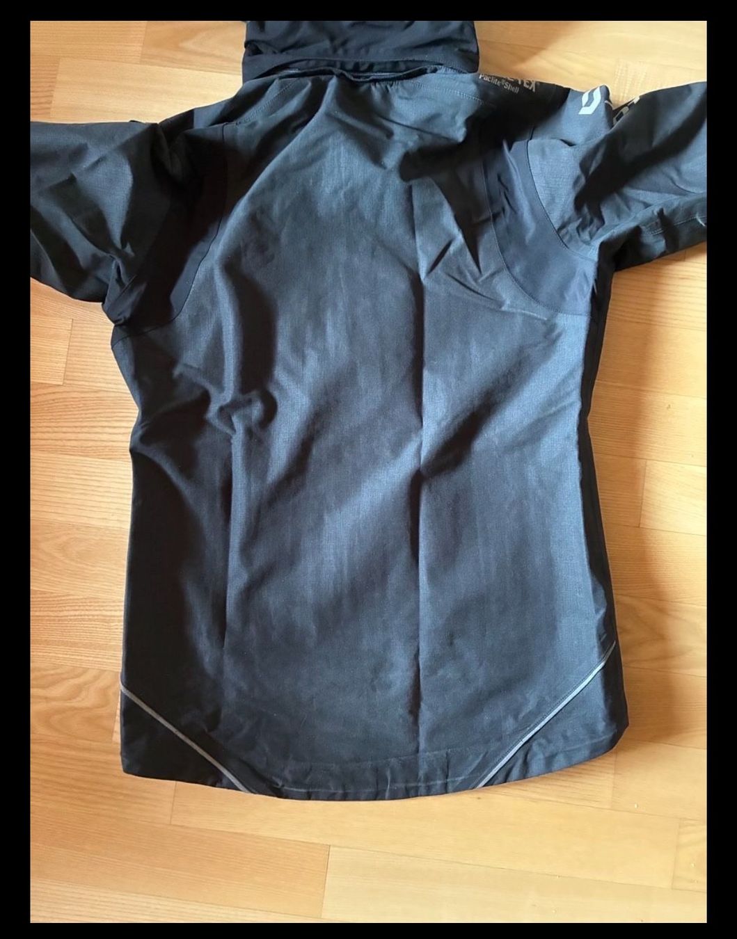 Scott Giacche: Scott Jacke Gore Tex Paclite M gebraucht – Usato da Baar venduto da leszek_wo 1
