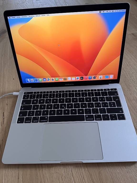 Notebook: MacBook Pro 132017 inkl. Ladegerät & Schutzhülle – Usato da Richterswil venduto da Jessicafust 2
