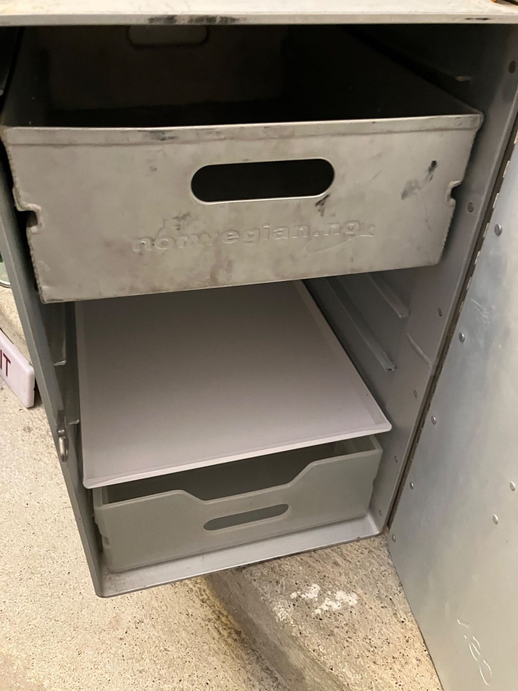 Baucontainer: Wamos Air Galley Box / Container – Gebraucht aus Zürich von Classic_Collection_Zurich 4