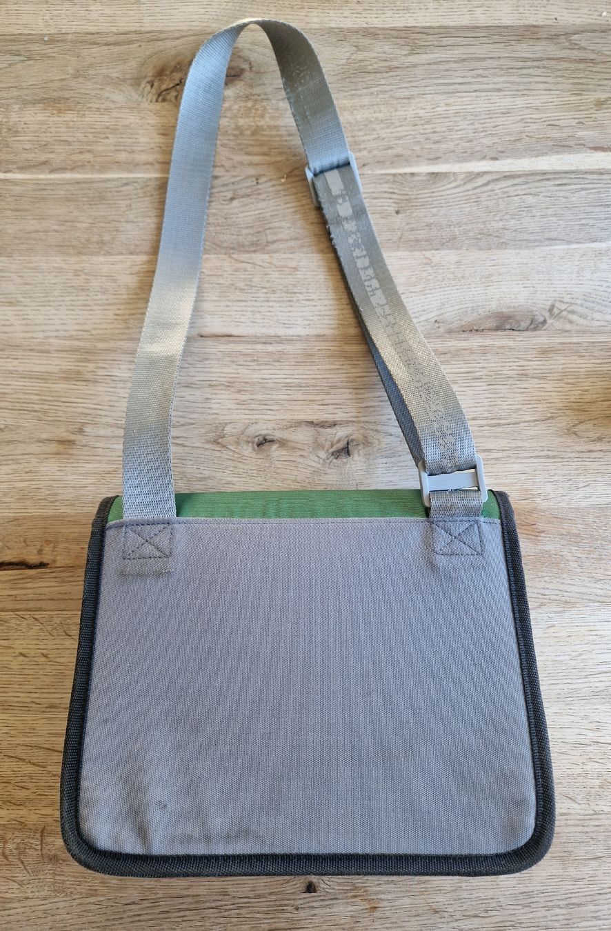 Funki Borse & Zaini: Kindergartentäschli und Rucksack – Usato da Mülligen venduto da Dela19 1
