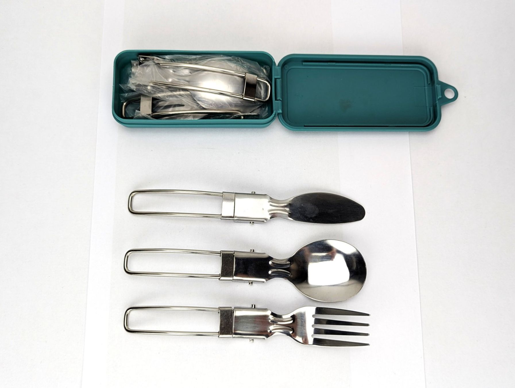 Set di posate: Kit Couverts Pliables Inox - Neuf - Vert – Nuovo e nell'imballaggio originale da Yvorne venduto da Bocchino_1291