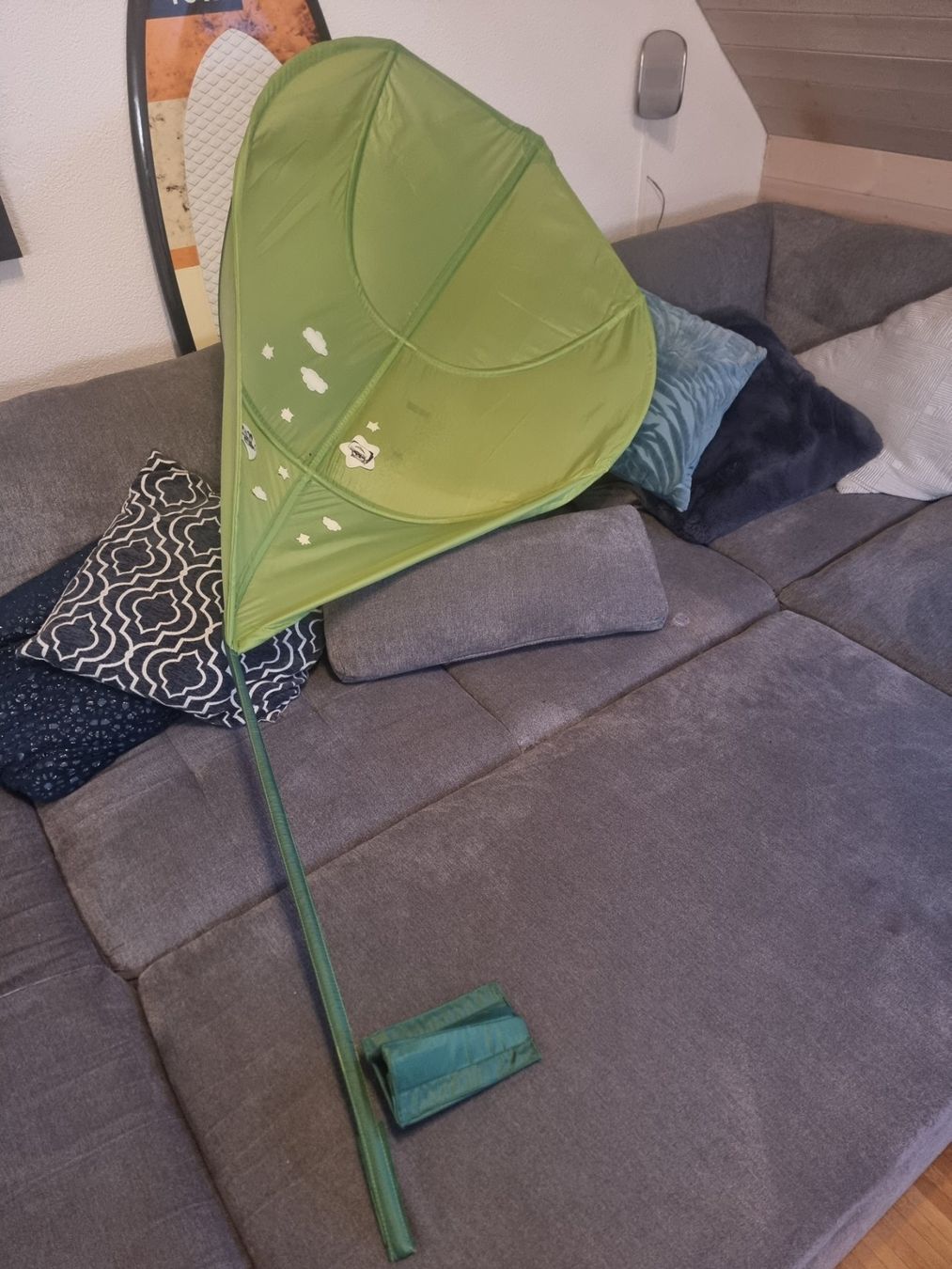 Tutte le decorazioni: Betthimmel Blatt über Bett Kinder – Usato da Hettlingen venduto da Combe24 1