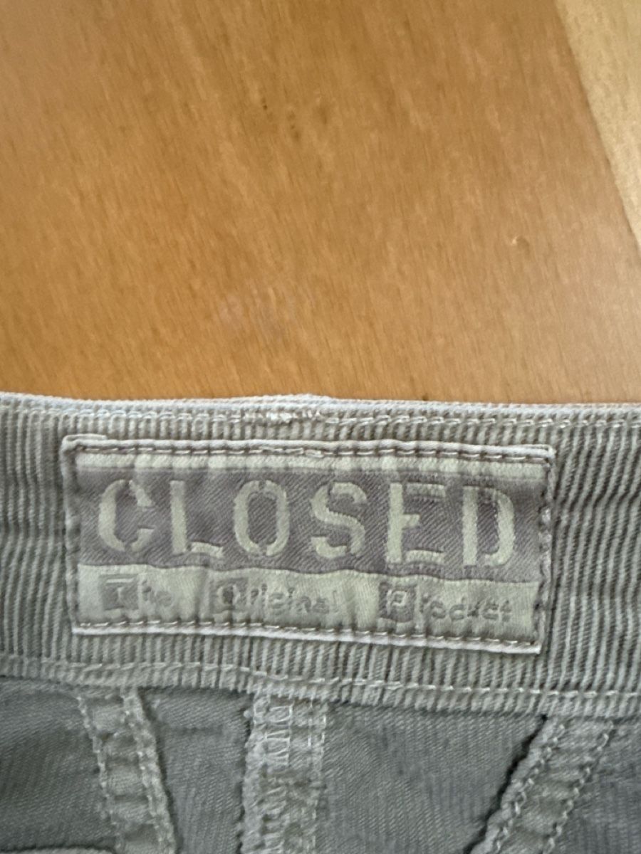 Closed Gonne: Closed Cordrock, Gr. 44 – Usato da Oberrieden venduto da Allesundanderes 1