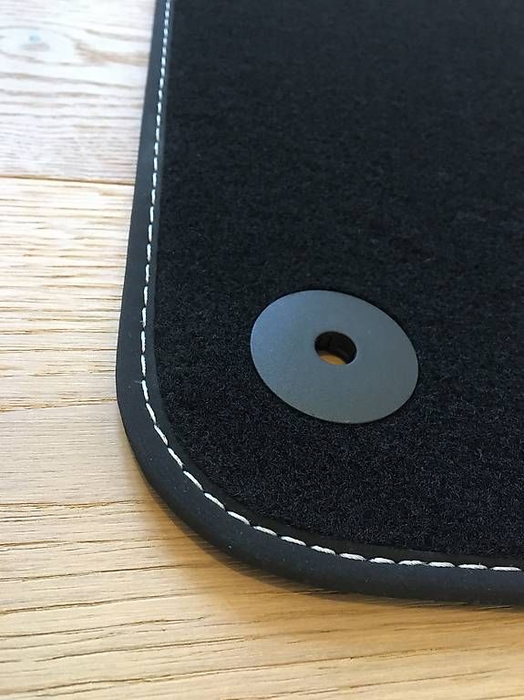 Tappeti & Tappetini: Tapis pour vw tiguan – Usato da Saicourt venduto da mensuze 3