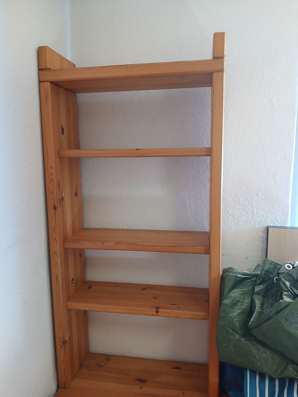 Articoli in legno: Holzregal – Usato da Bremgarten AG venduto da Finoae 1