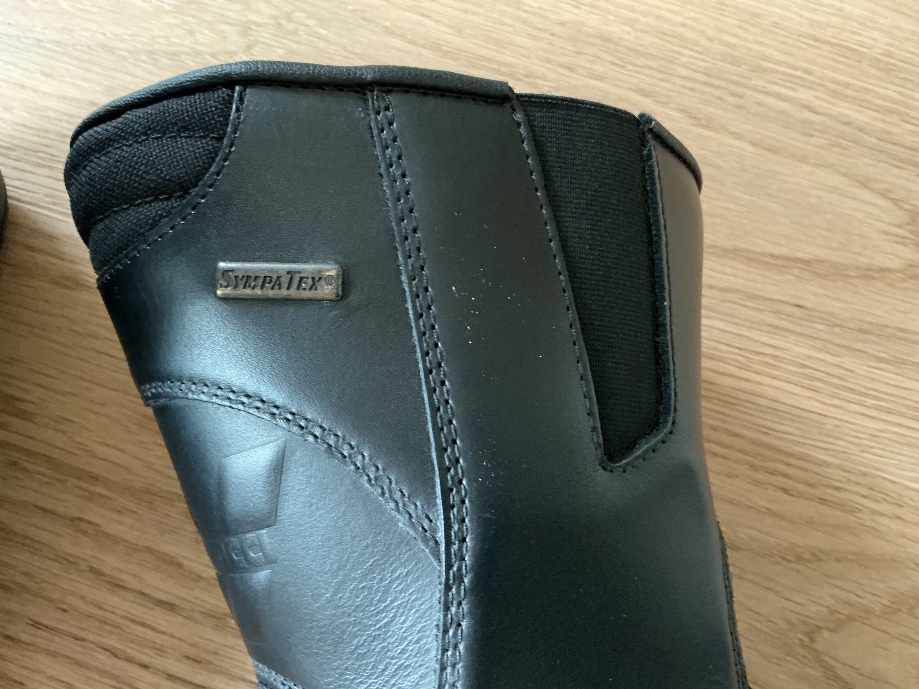Vanucci Scarpe da donna: Motorradstiefel Damen – Usato da Winterthur venduto da Pima9 1